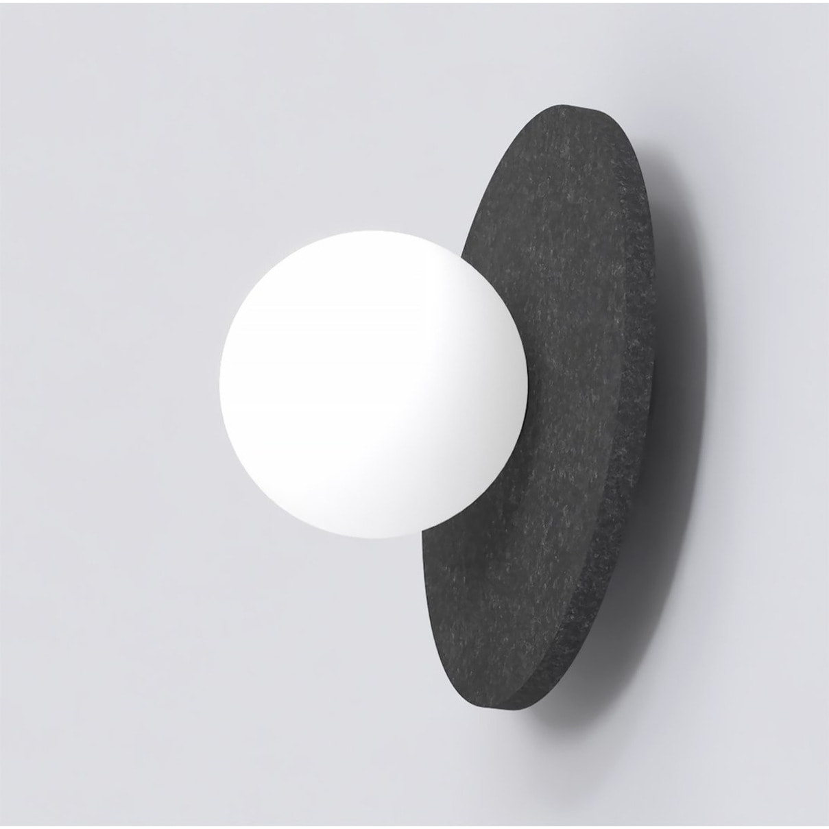 Lampada da parete CALMA in acciaio e feltro nero