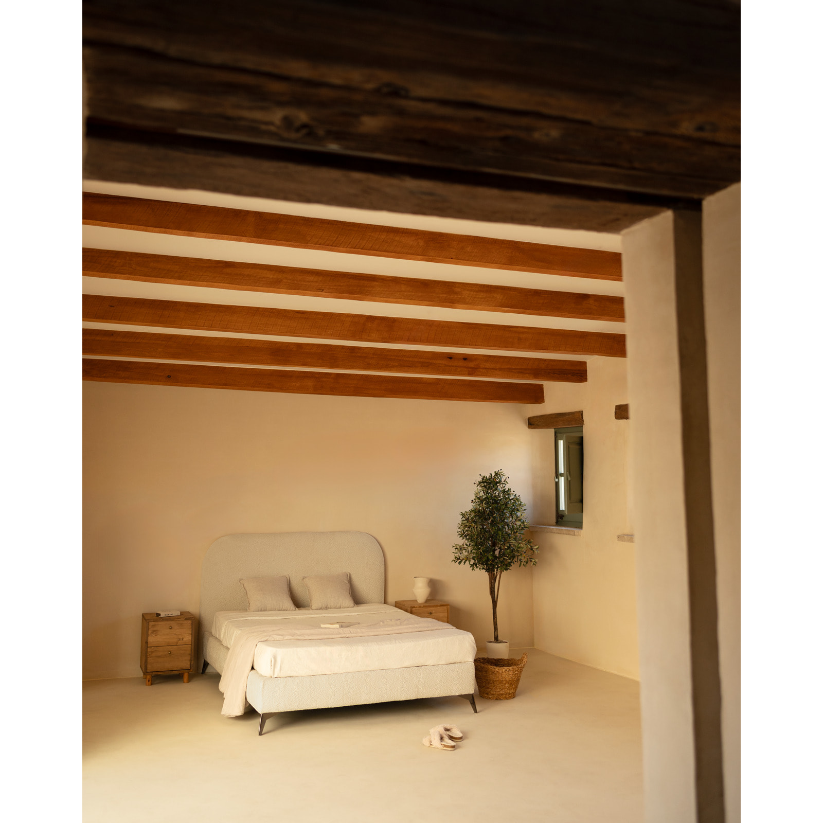 Lit rembourré en boculé gris clair pour les matelas en différentes tailles