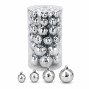 Set de 64 bolas de navidad plateadas en 4 tamaños (22x ø4, 14x ø5, 18x ø6 y 10x ø8 cm) en acabado brillante