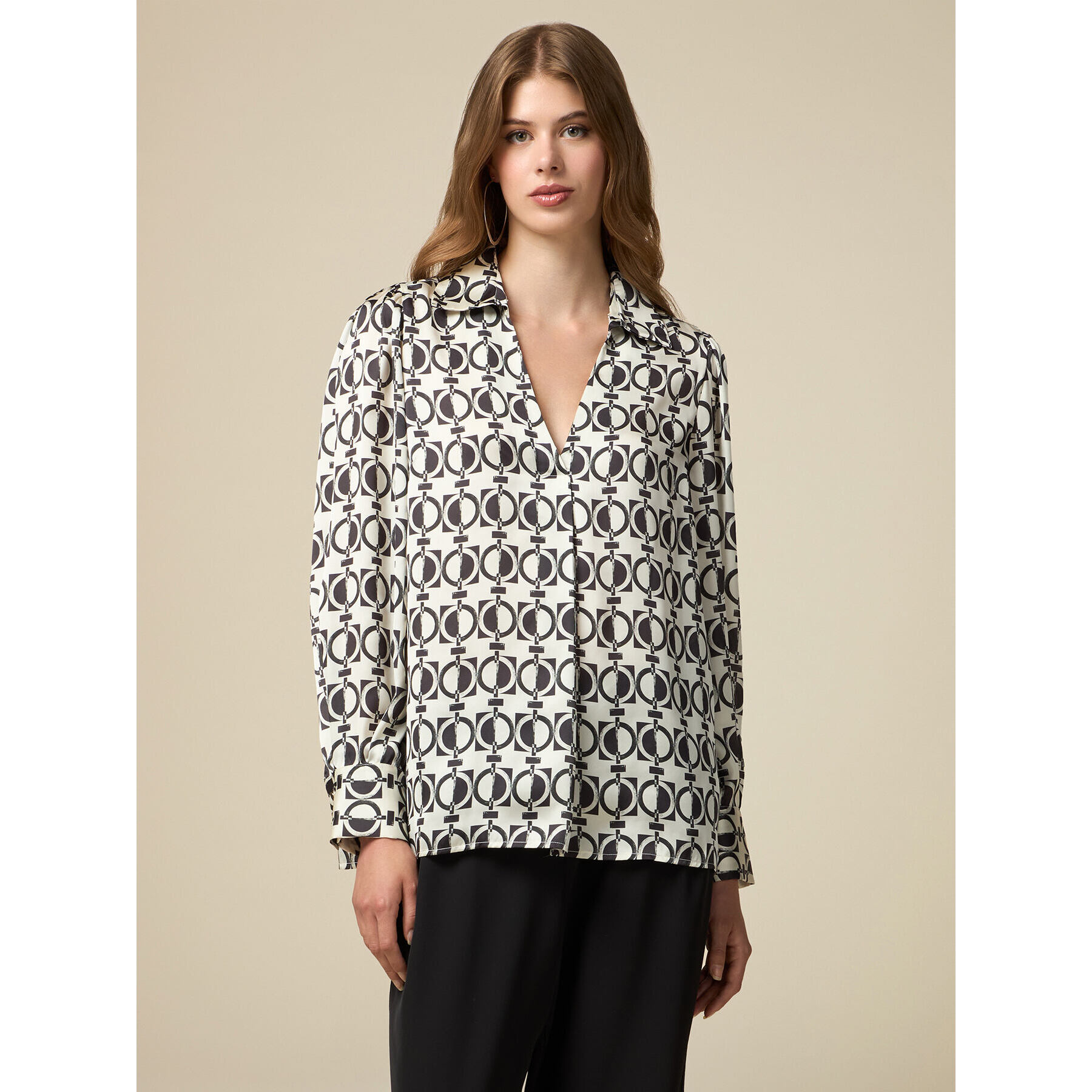 Oltre - Long-sleeved blouse in patterned satin - Blanco