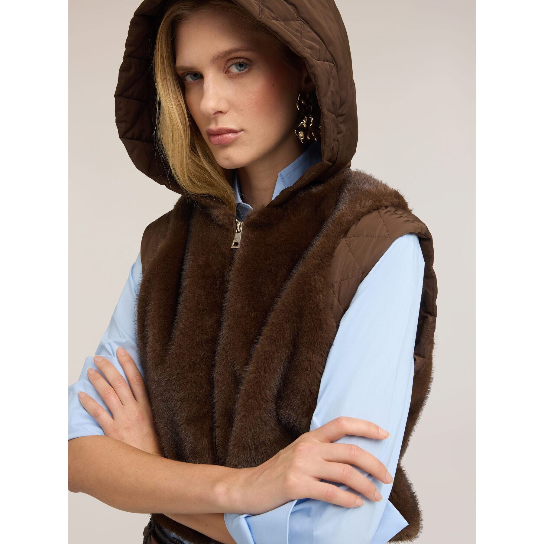 Motivi - Gilet con cappuccio e inserti trapuntati - Marrone