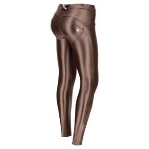 Pantaloni push up WR.UP® similpelle ecologica metallizzata