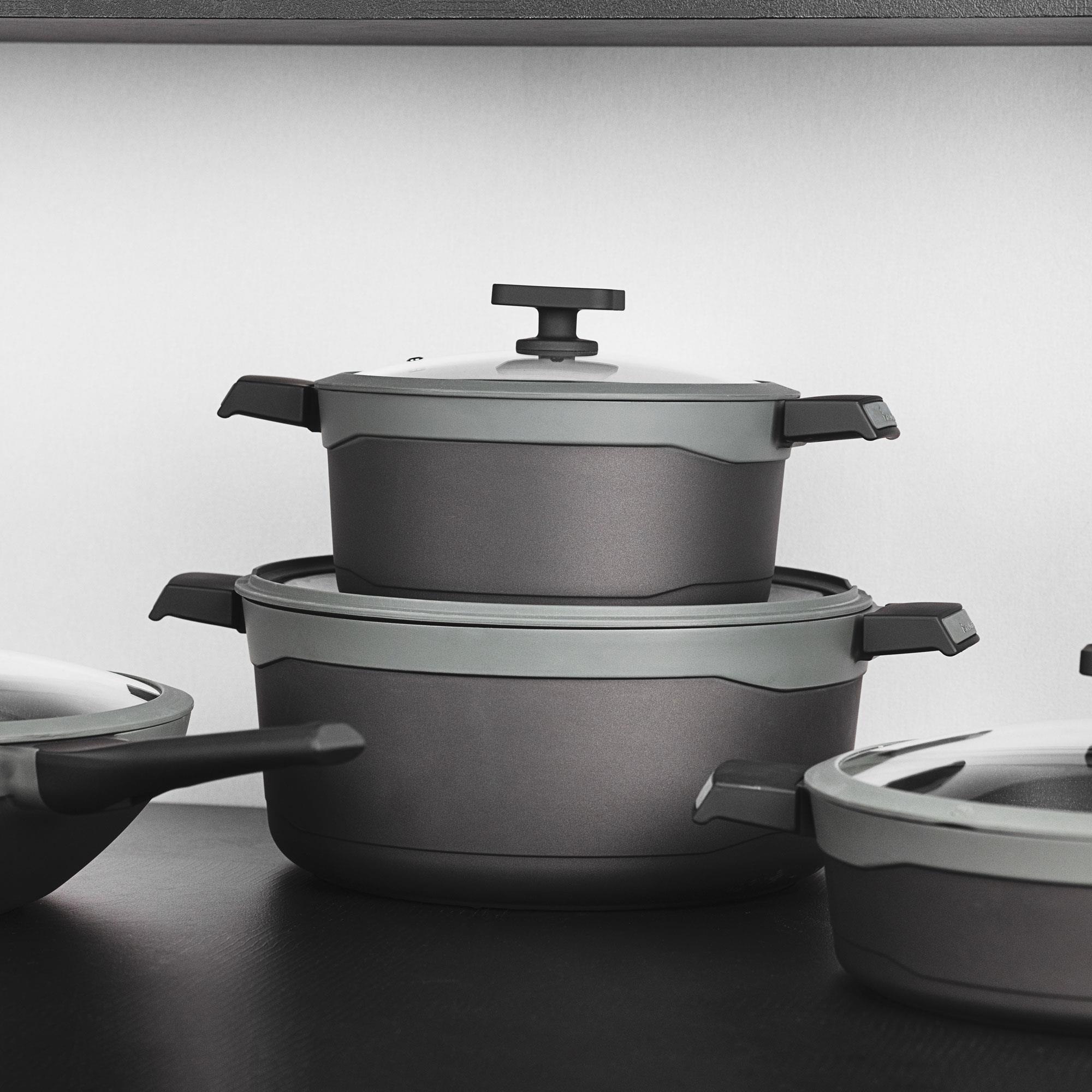 Juego de 2 Cacerolas Ø24cm(4,7L)Ø28cm(7,2L) + Cazo Ø16cm(1,3L) en Aluminio fundido con tapas GASTRO REECO MasterPRO