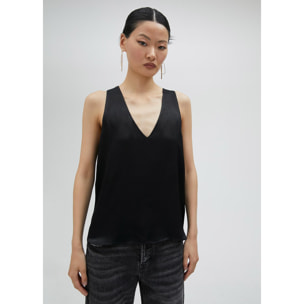 Top basic con spalline