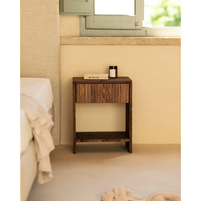 Pack de 2 mesitas de noche de madera maciza con un cajón en tono nogal de varias medidas