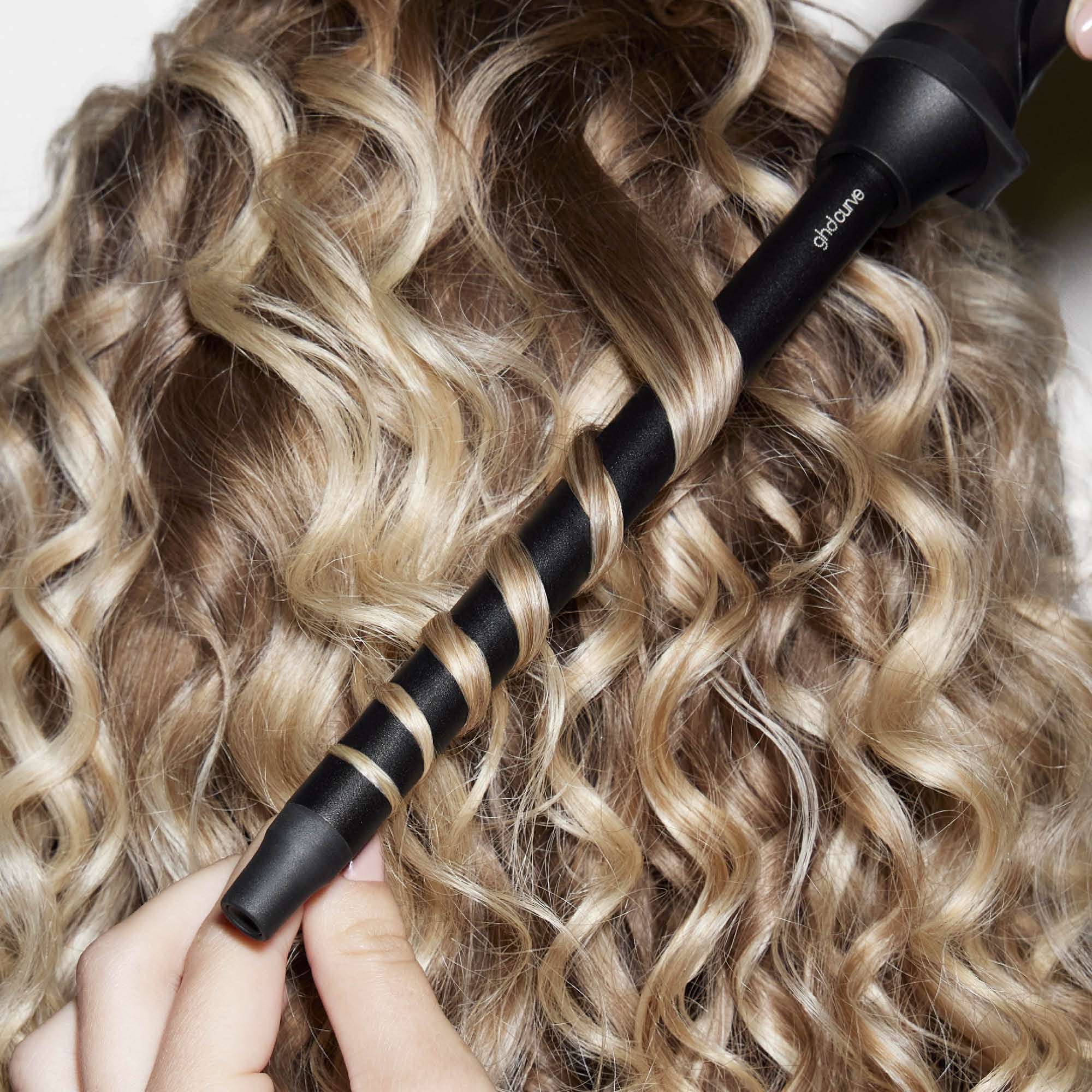 Boucleur ultra fin ghd curve® thin wand