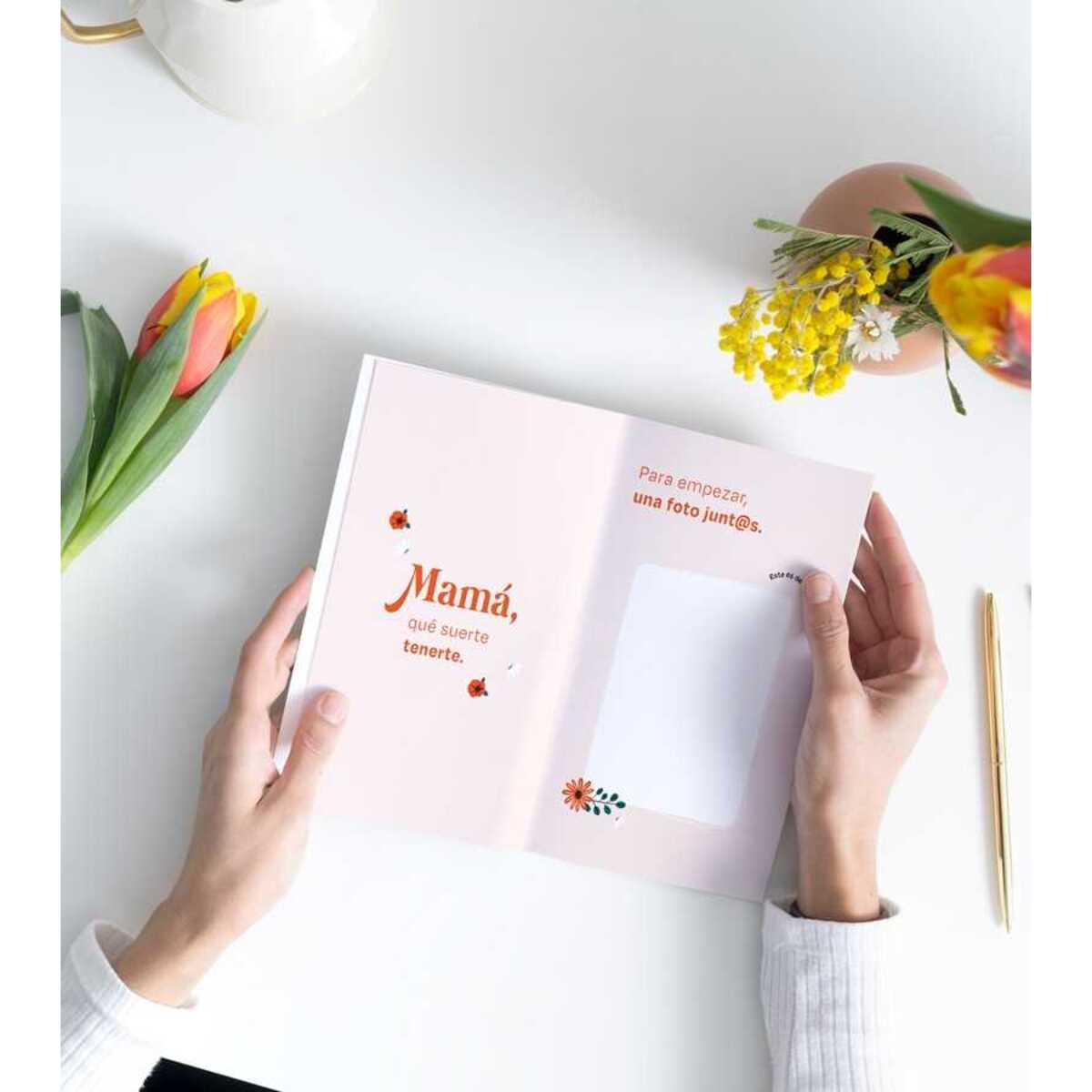 Libro rellenable "Mamá"