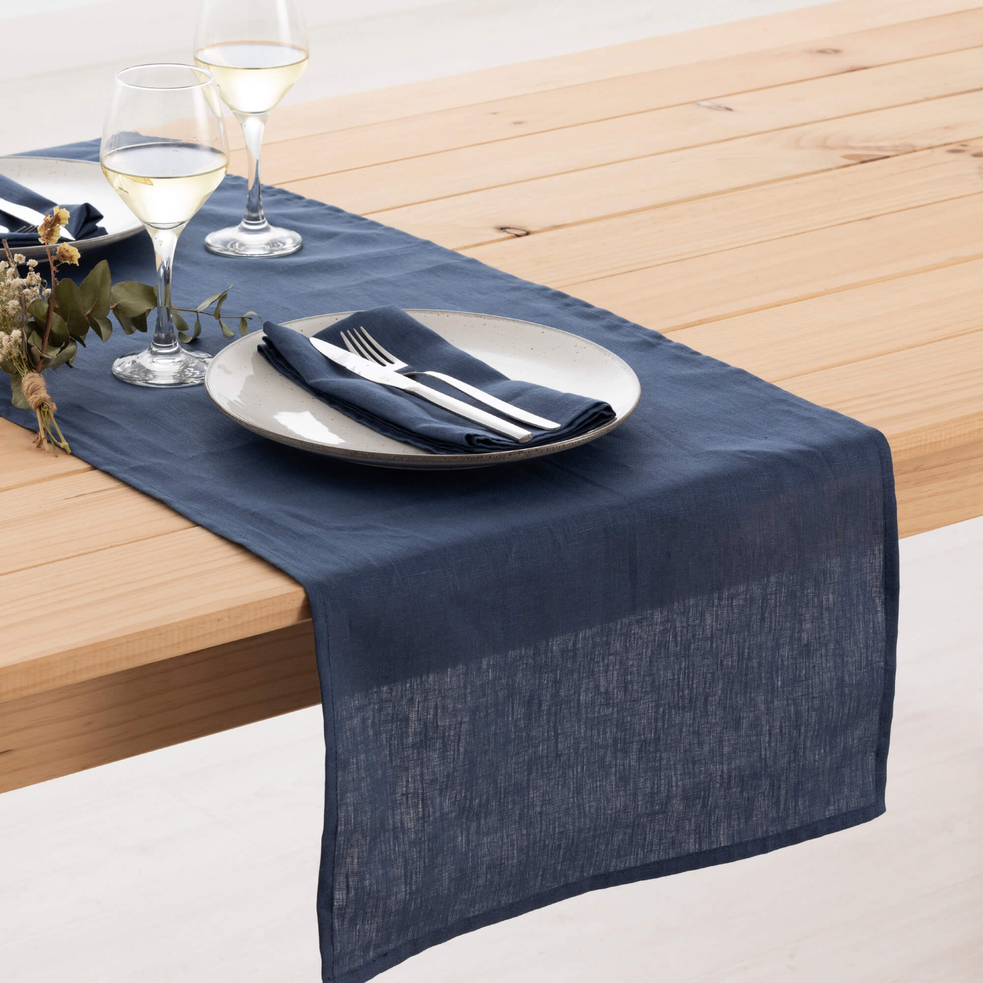 Chemin de table 100% lin Nuit bleue 45x140 cm