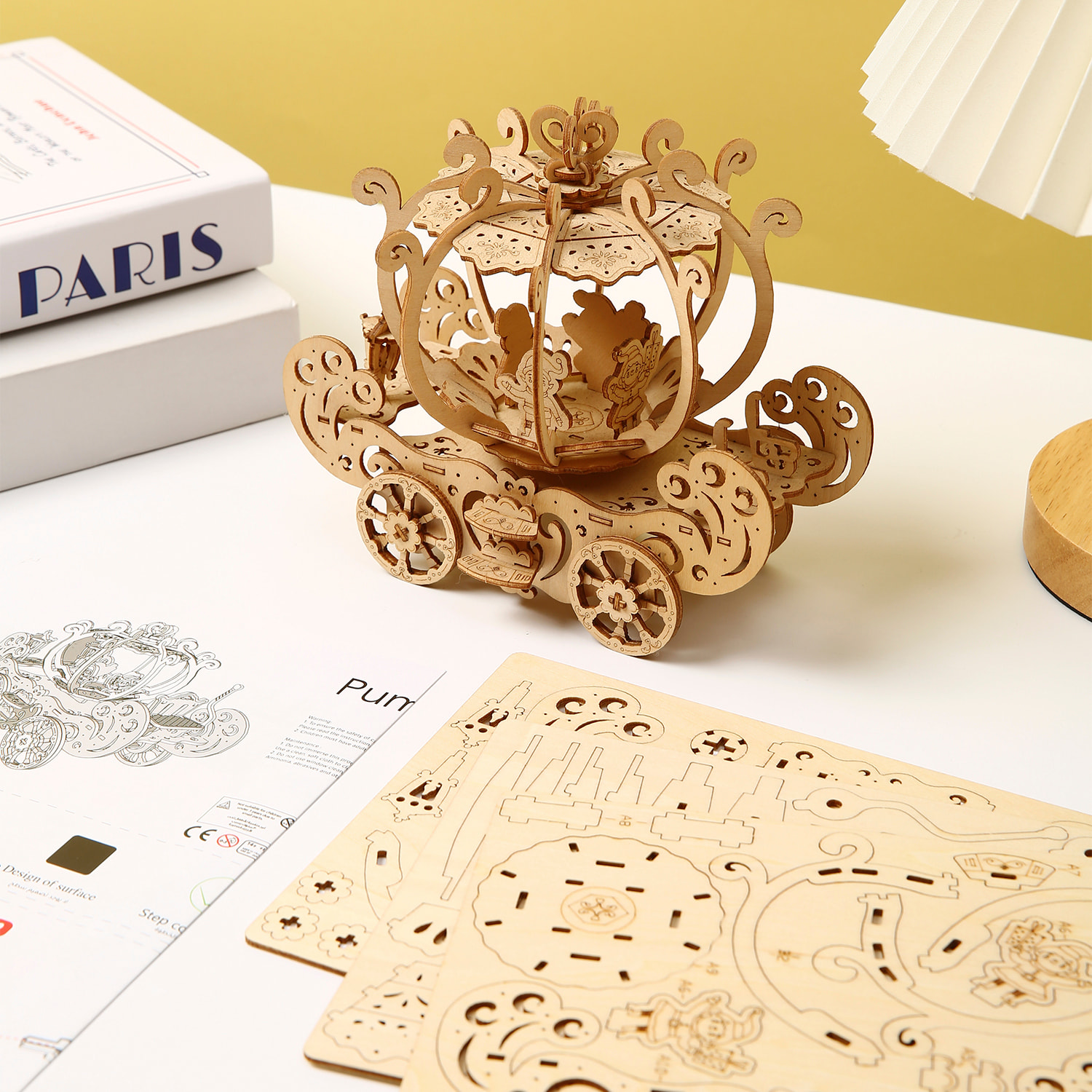 Modello in legno 3D, design di carrozza di zucca con movimento meccanico. 82 pezzi.