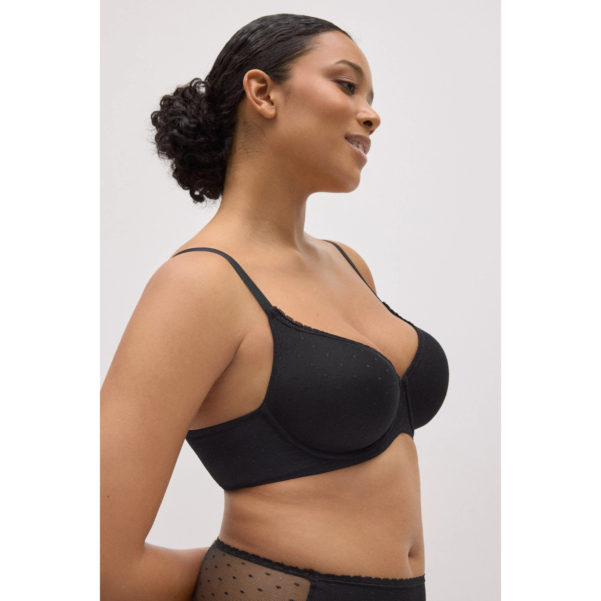 Reggiseno imbottito con ferretto nero, coppe C e D