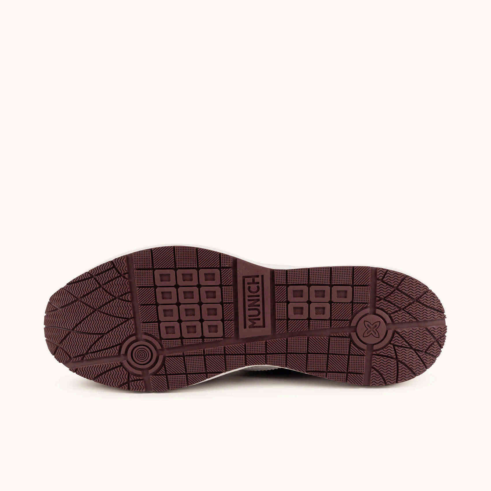 MUNICH AGORA 03 Zapatillas de estética urbana y técnica burdeos y blancas