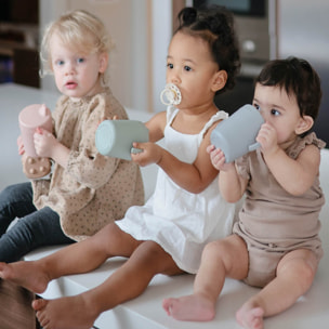 Mushie Taza Didáctica Con Asas Solid