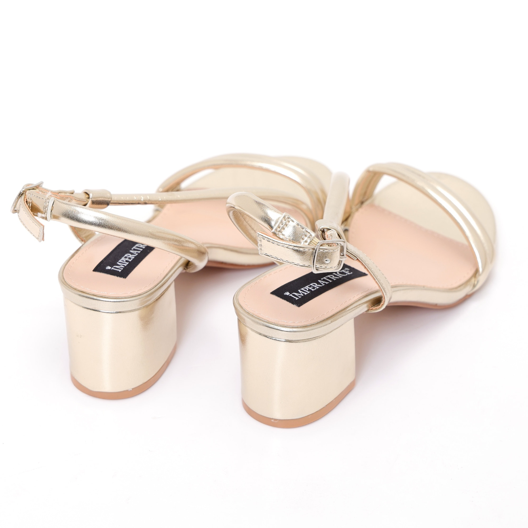 Sandali in simil pelle con tacco comodo