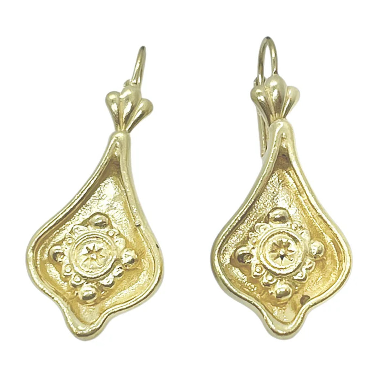 Pack pendientes dormilona en dorado. Redondo y lágrima