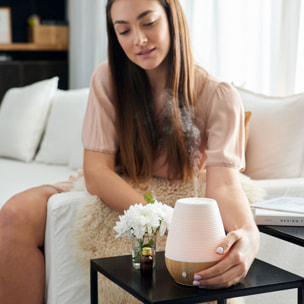 Diffuseur d'arômes avec lumière LED colorée