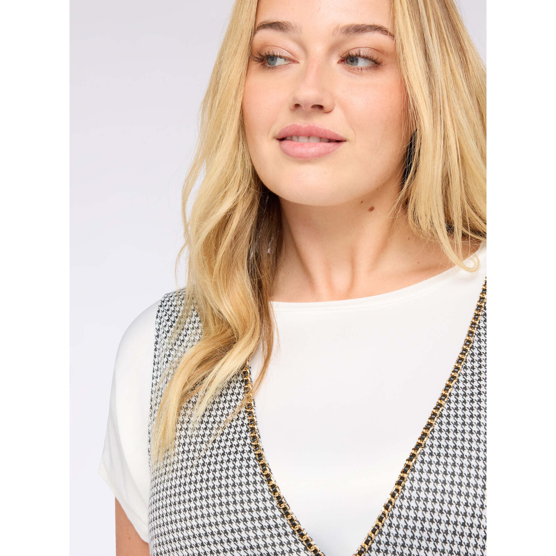 Fiorella Rubino - Vestito corto linea ad A con maxi scollo a V - Nero