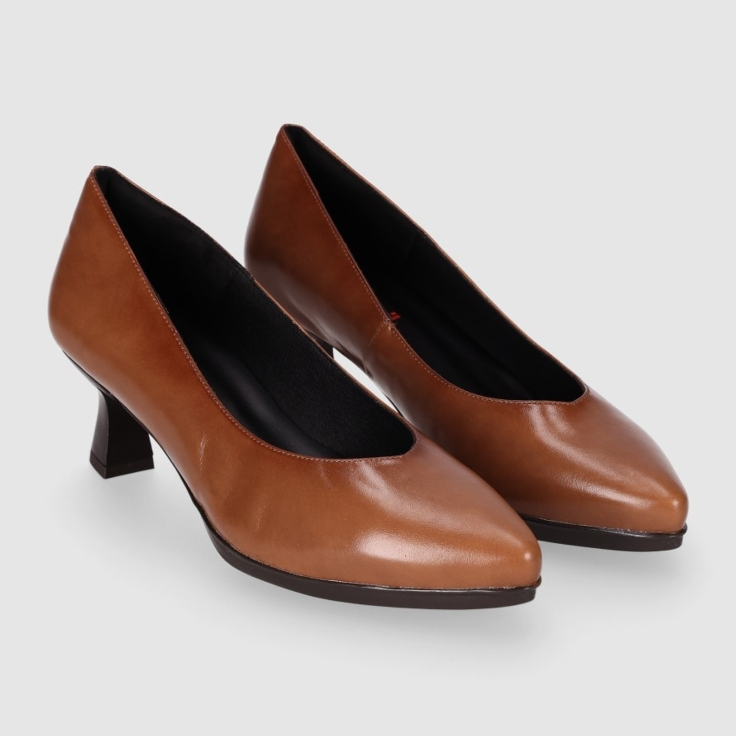 Zapatos de Piel - Taupe - Tacón: 6 cm