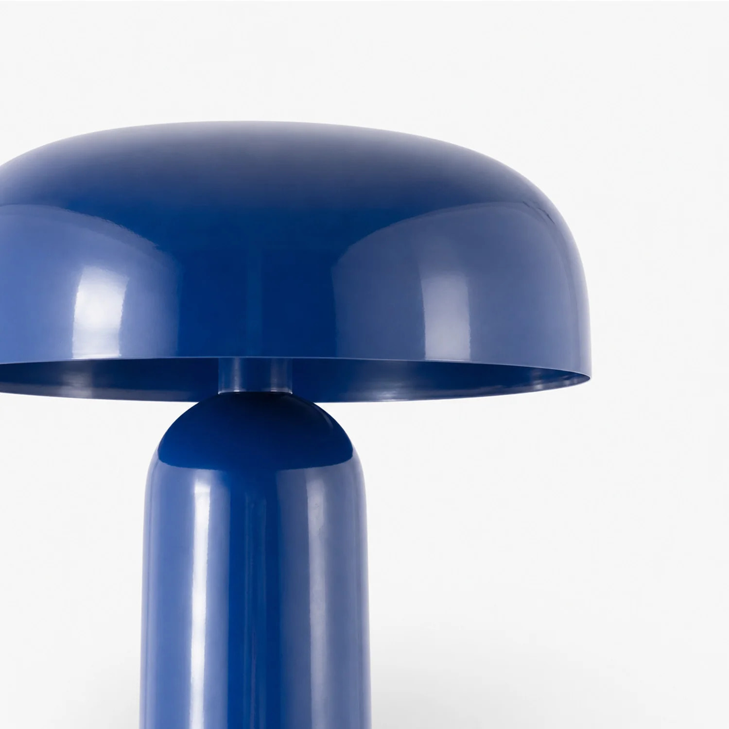 Lampadaire en métal bleu foncé - Livia