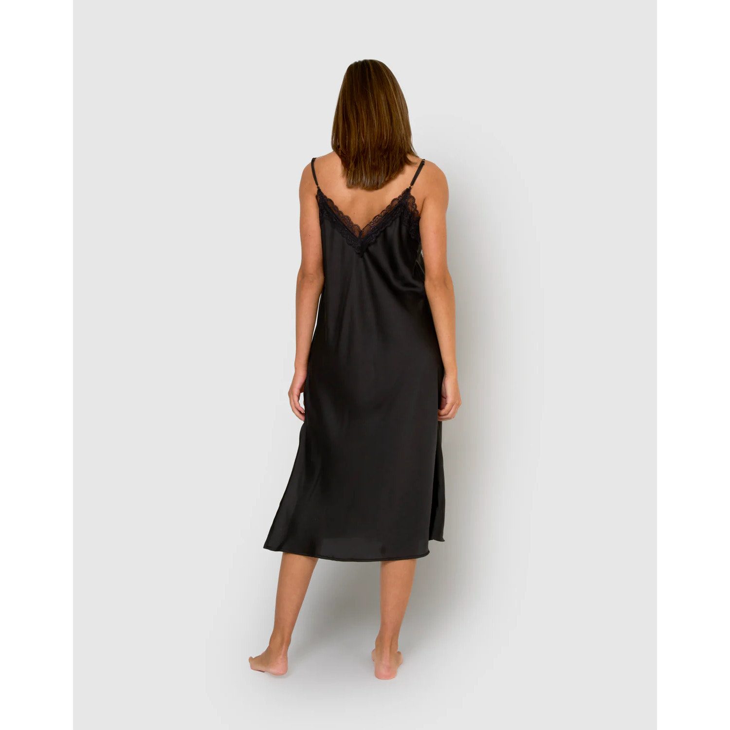 Camisón midi satén negro