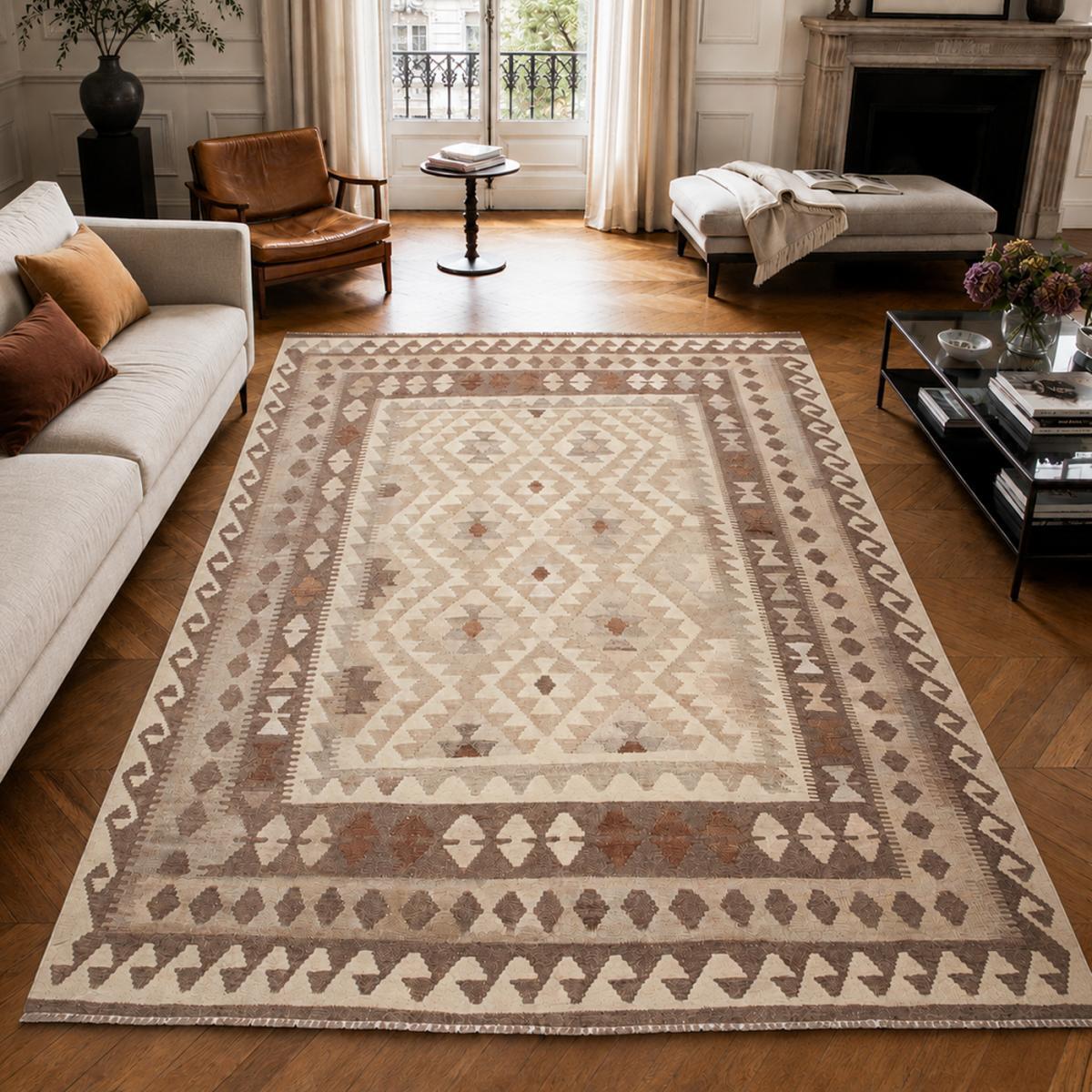 Tapis kilim au motif ethnique, tissé plat en laine naturelle