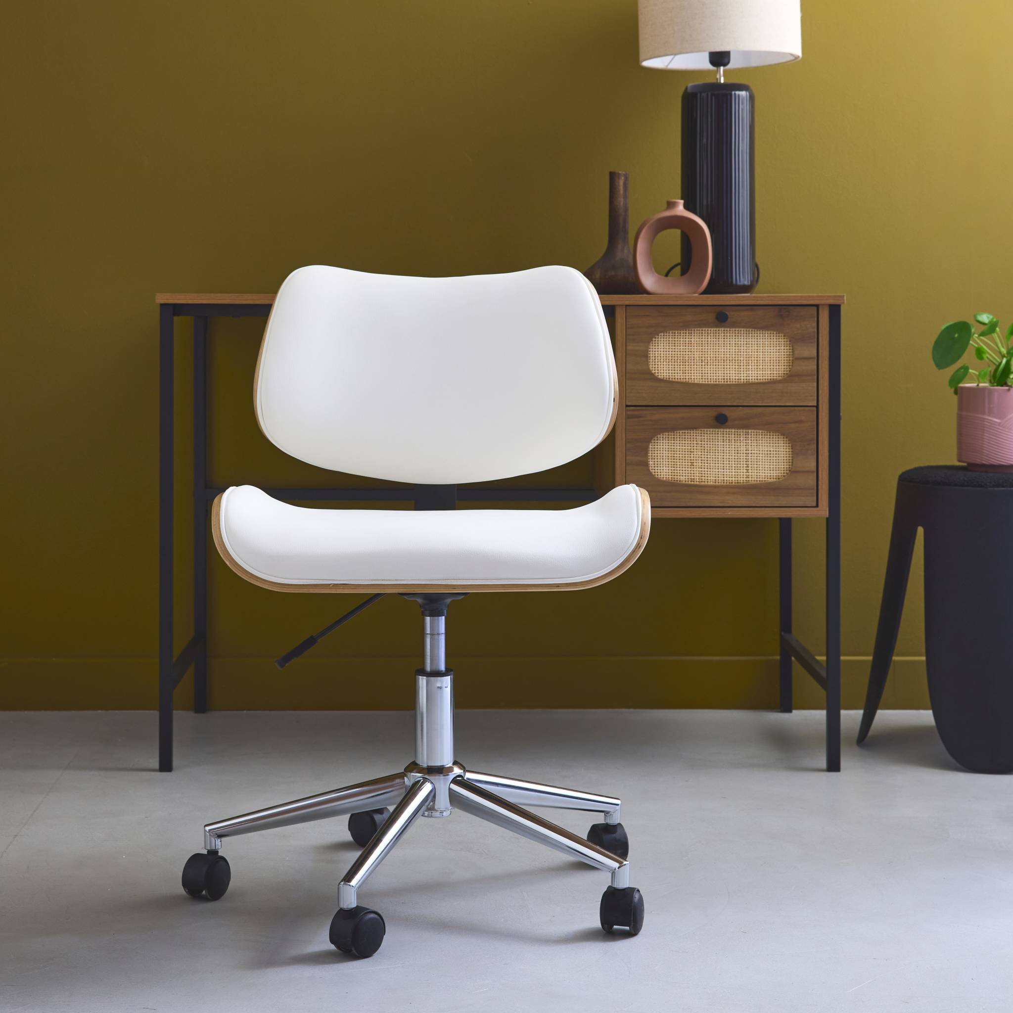 Chaise de bureau à roulettes décor bois courbé placage effet chêne et simili cuir blanc