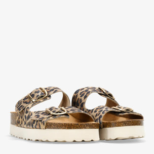 Sandalias de piel leopardo con hebillas
