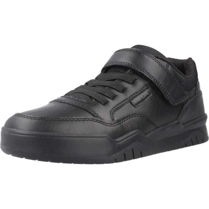 Zapatillas Niño de la marca GEOX  modelo J PERTH B. NEGRO