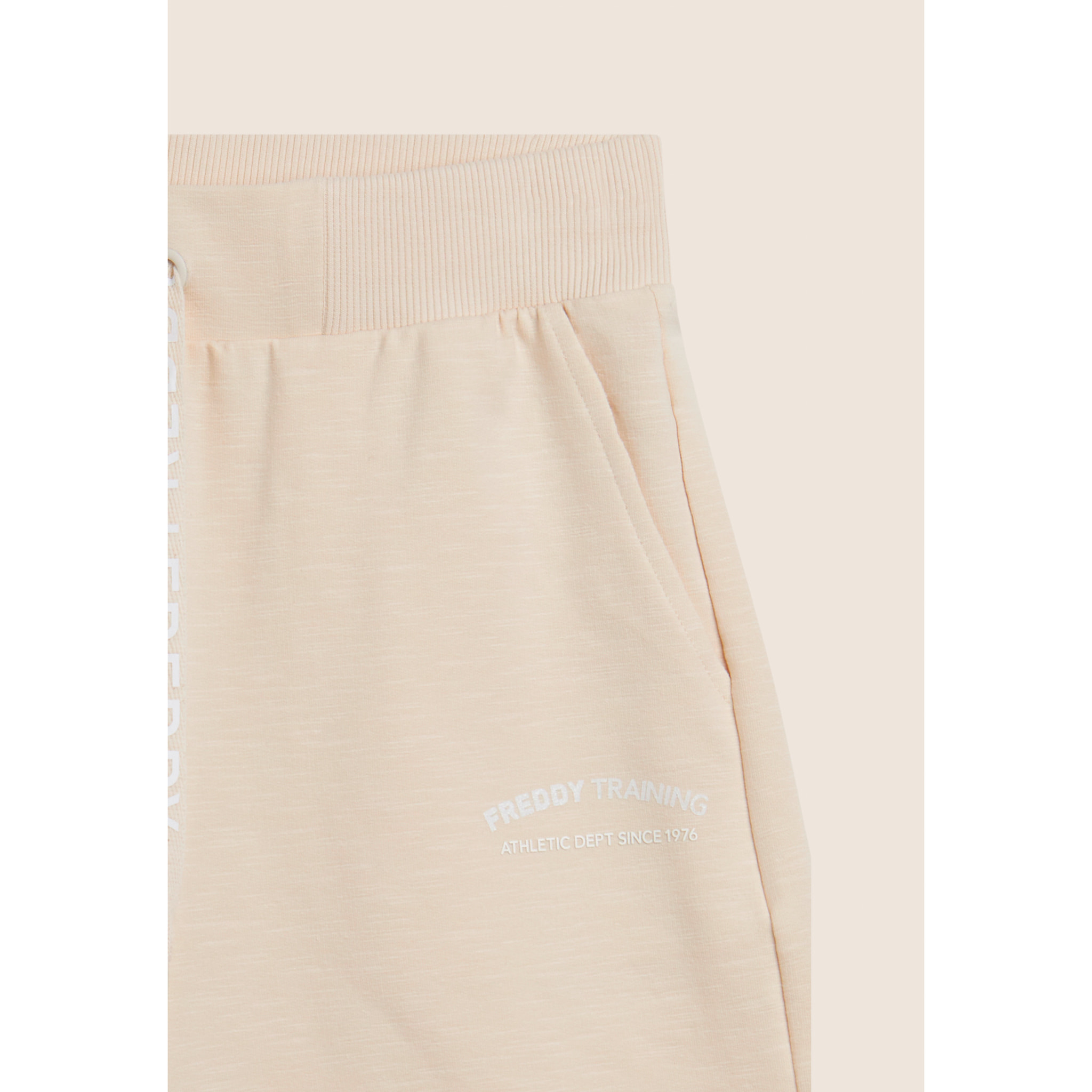 Pantaloni Corti con Spacchi Laterali in Tessuto Fiammato