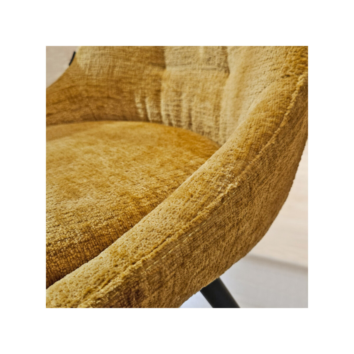 Chaise rotative 180° en tissu doux et pieds en métal noir - TOINOU