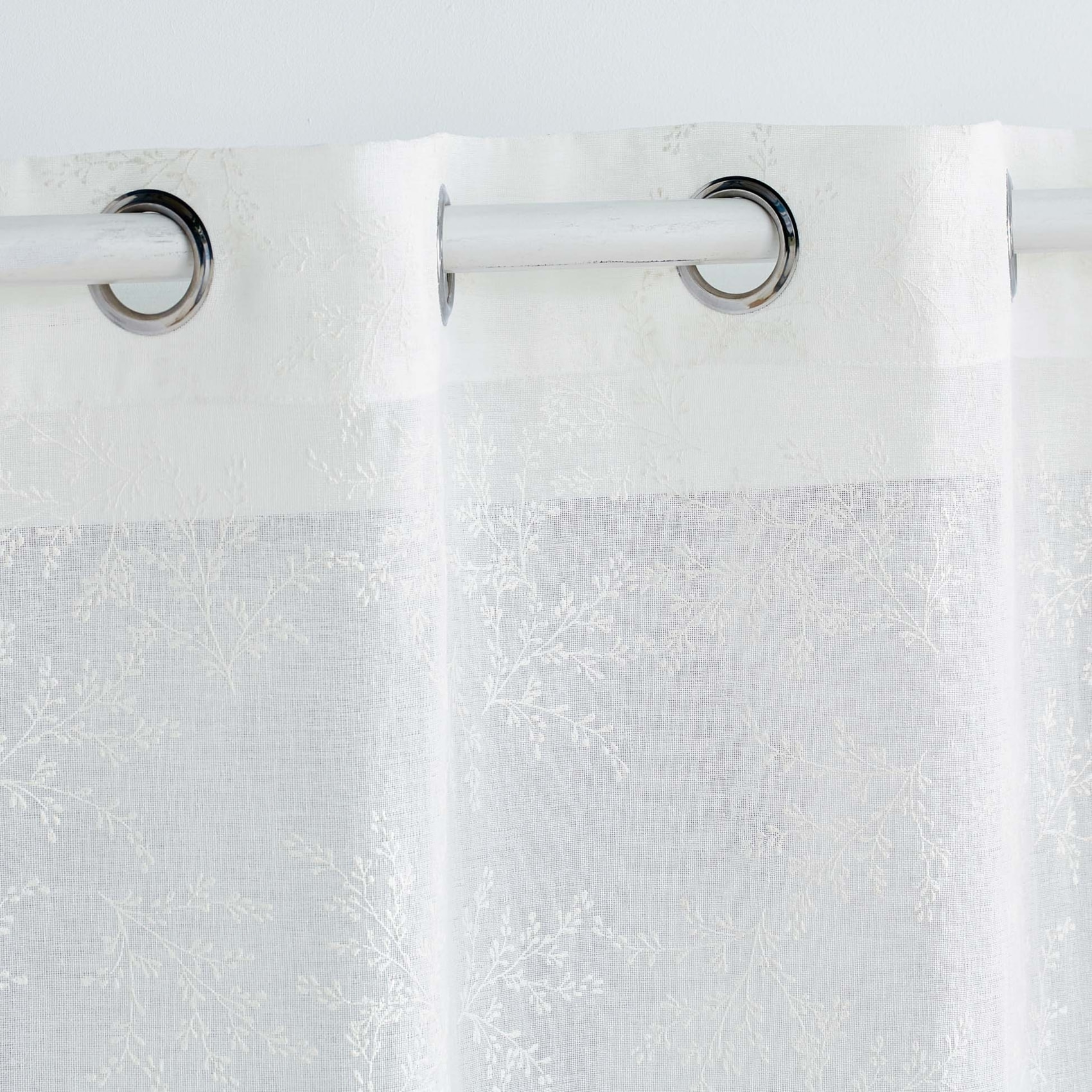 Paire de voilages passe-tringle en voile tissé motif feuillage - Blanc