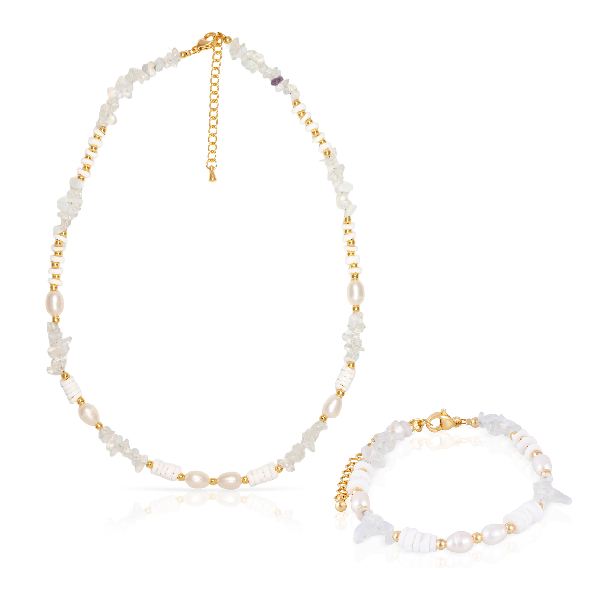 Set de pulsera y collar a juego de ópalo, conchas y perlas naturales con cierre de mosquetón.