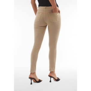 Pantaloni donna in navetta con vita regular e fit skinny