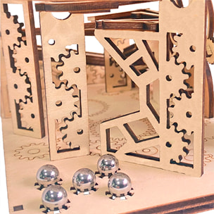 Maqueta de Madera 3D, con movimiento mecánico diseño de Lanzapiedras Mecánico. 81 piezas.
