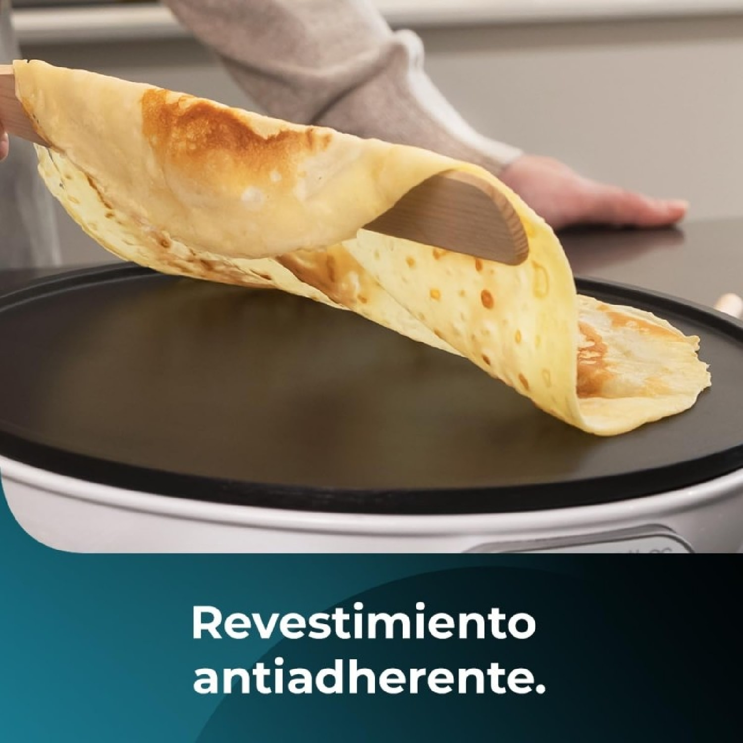 Cecotec Crêpière Fun Creepy, 1200W de Puissance, Revêtement Antiadhésif, Rouleau