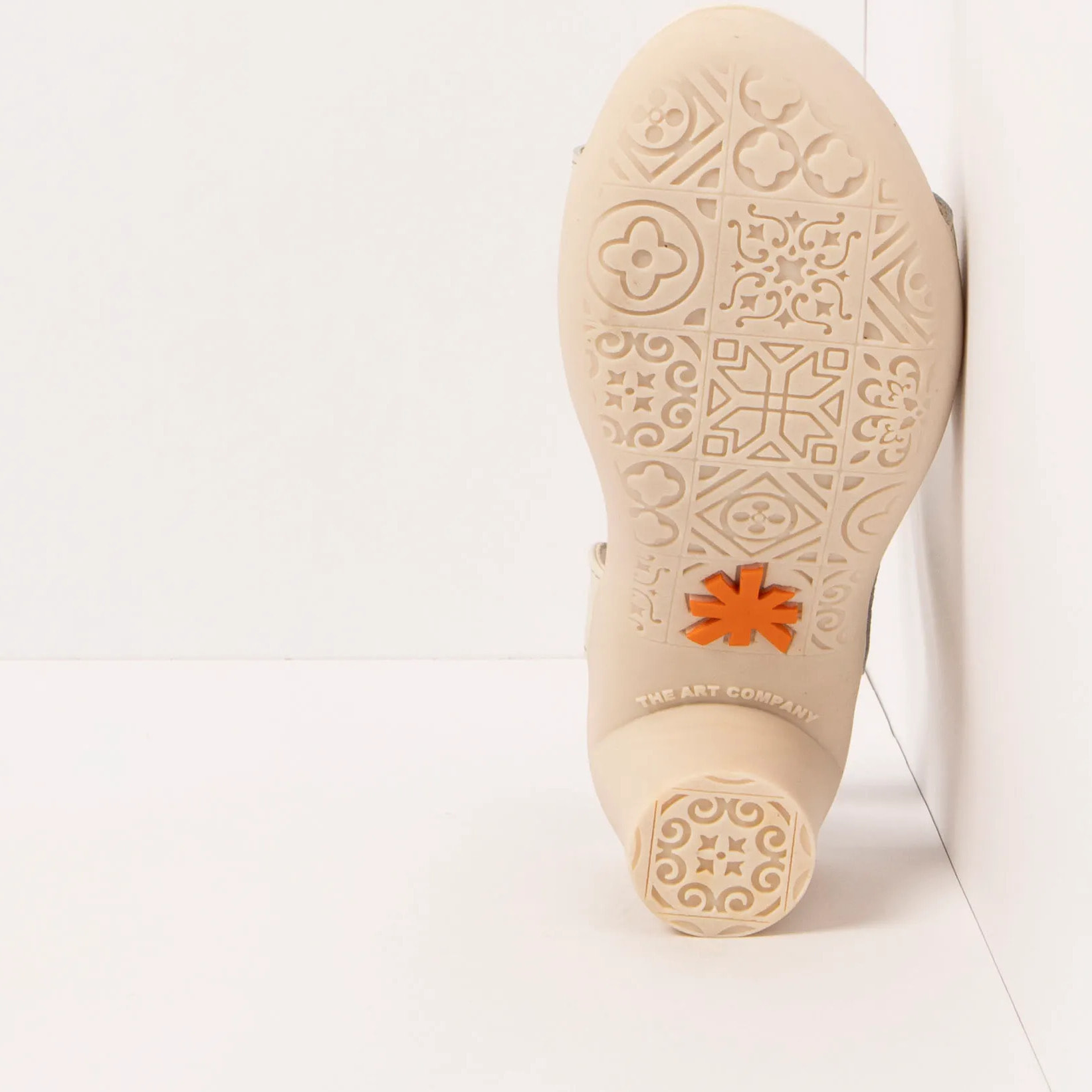 Sandalias con tacón 1475 NAPPA CREAM/ ALFAMA color Cream