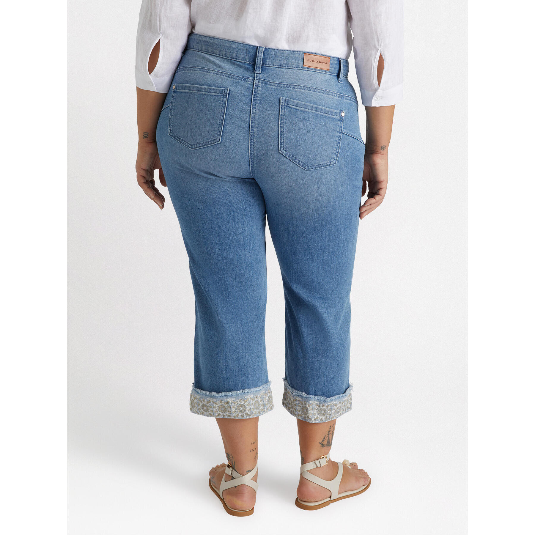 Fiorella Rubino - Vaqueros cropped con borde de encaje - Light - blue