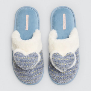 Pantofole con dettagli a cuore 3D