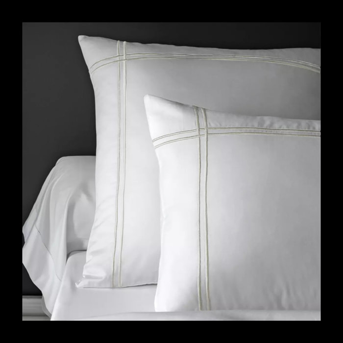 Lot de 2 taies satin de coton 115 g/m² jeu d'unis blanc Palais chic diamant