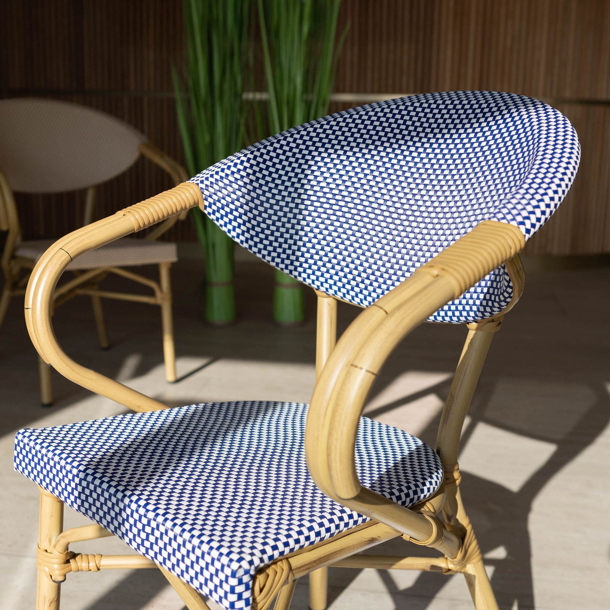 Lot de 2 fauteuils de table extérieur en textilène bleu AMALFI