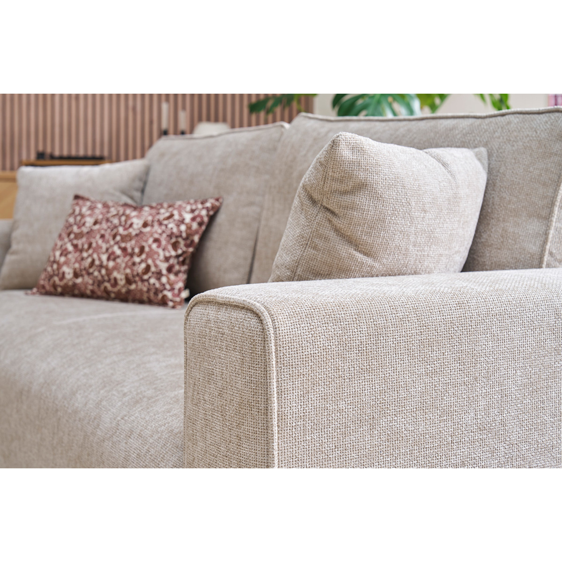 Canapé design 3 places en tissu effet velours texturé beige PEPPER