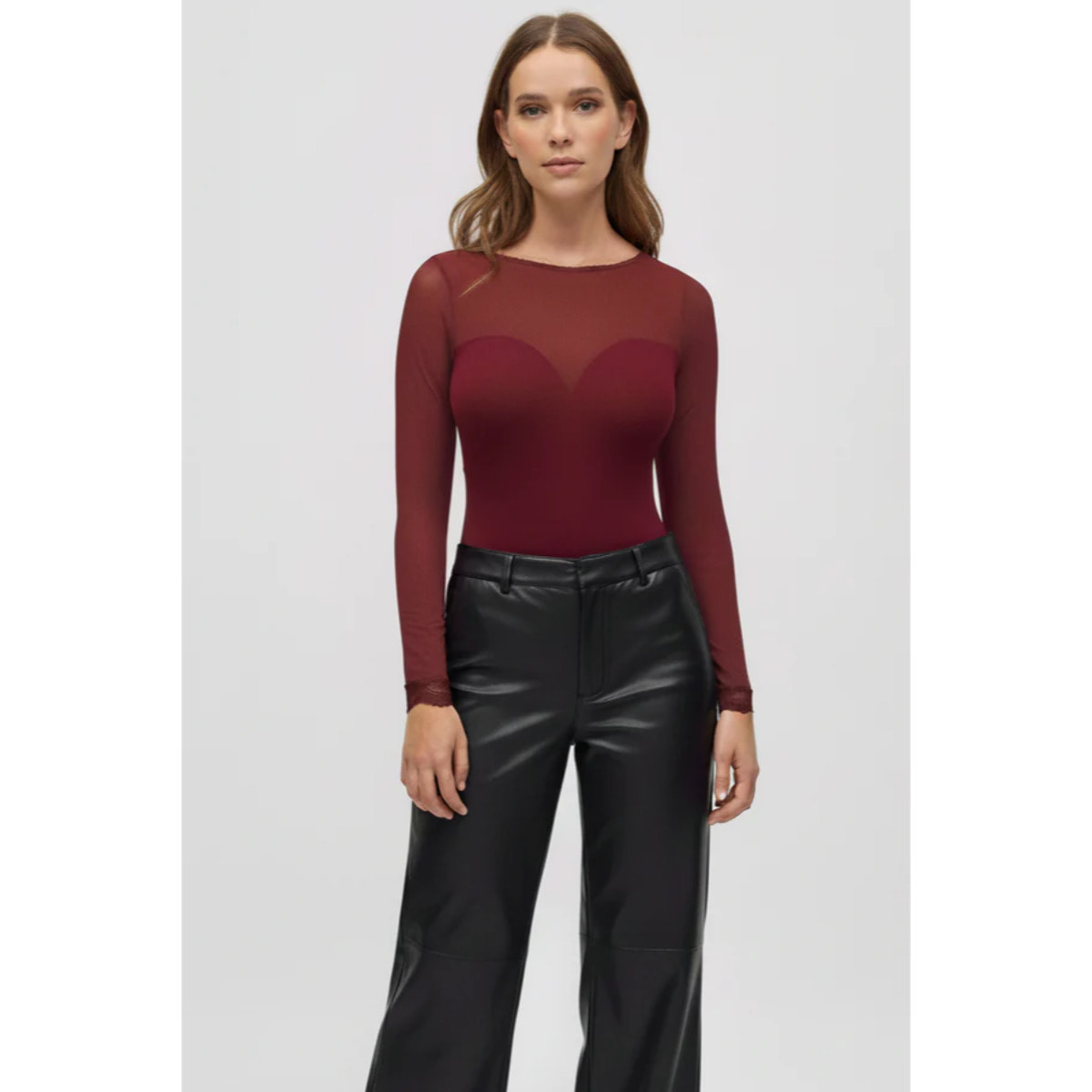 Body intimo a maniche lunghe con schiena scoperta color granato