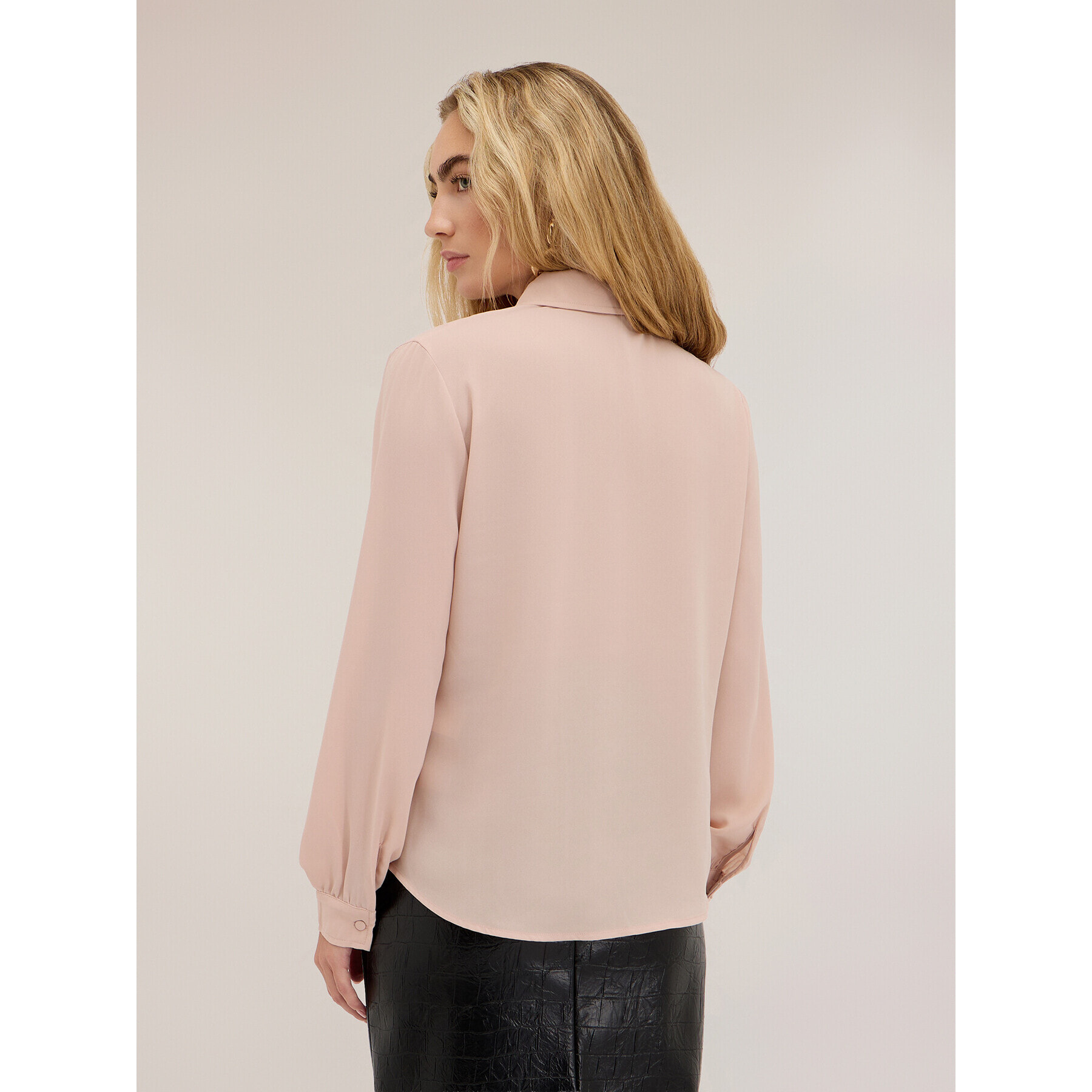 Motivi - Camicia in crêpe de chine con colletto classico - Rosa