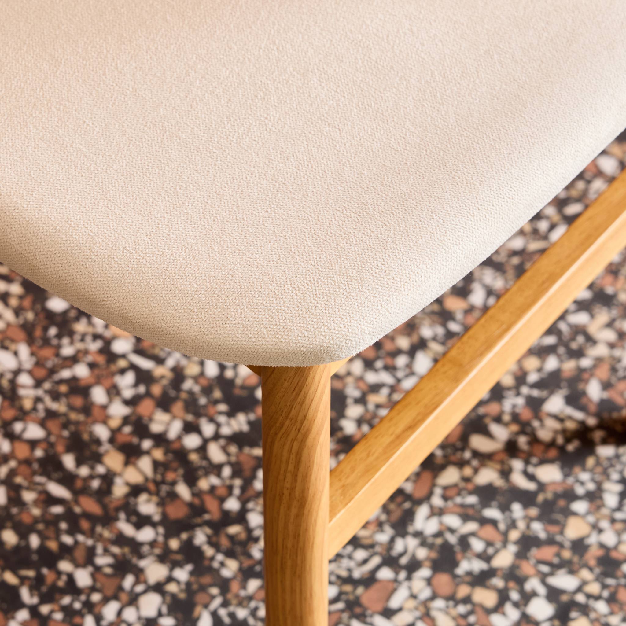 Chaise vintage bois d'hévéa et tissu (lot de 2) OLYMPIE