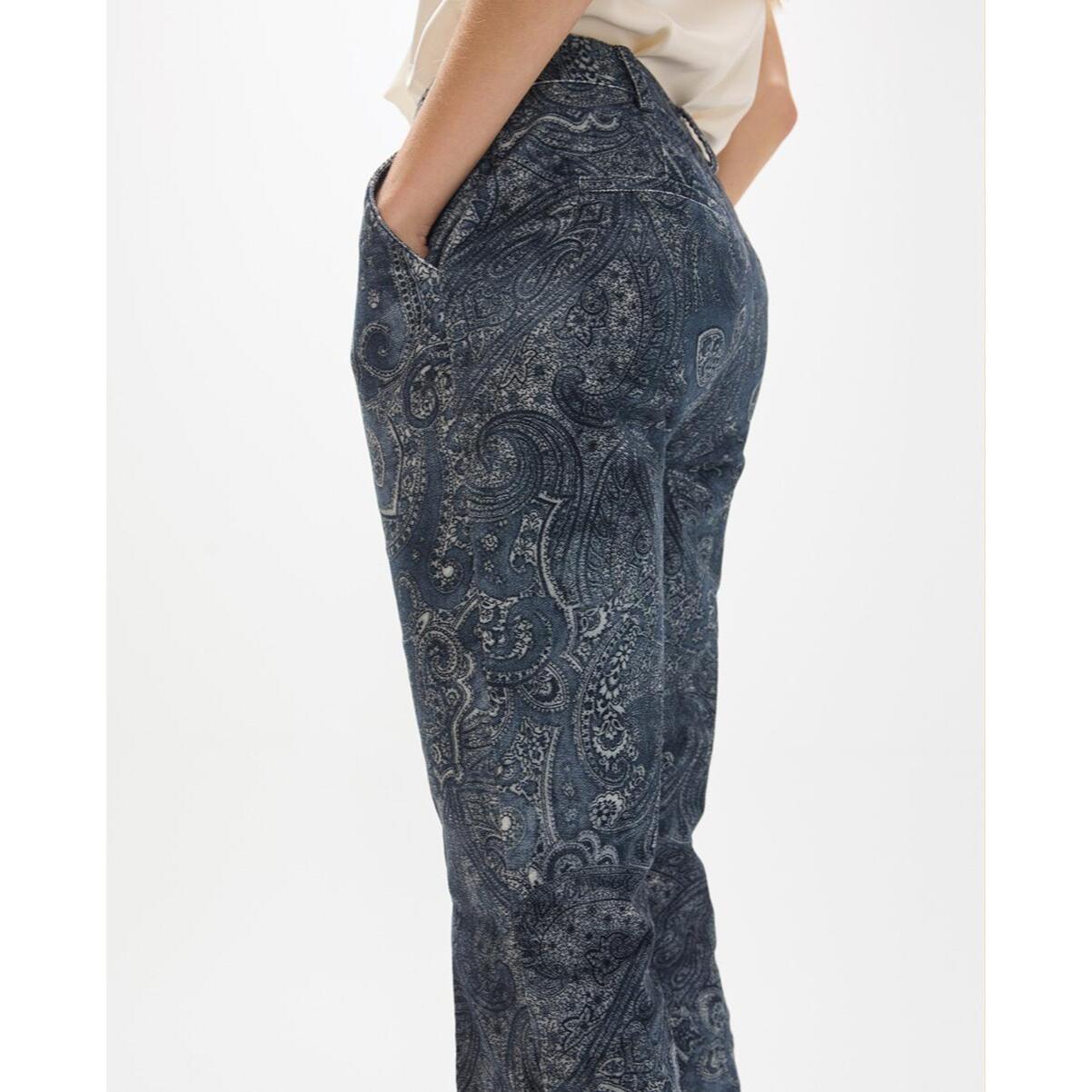 Pantaloni svasati in micro velluto a coste stampato