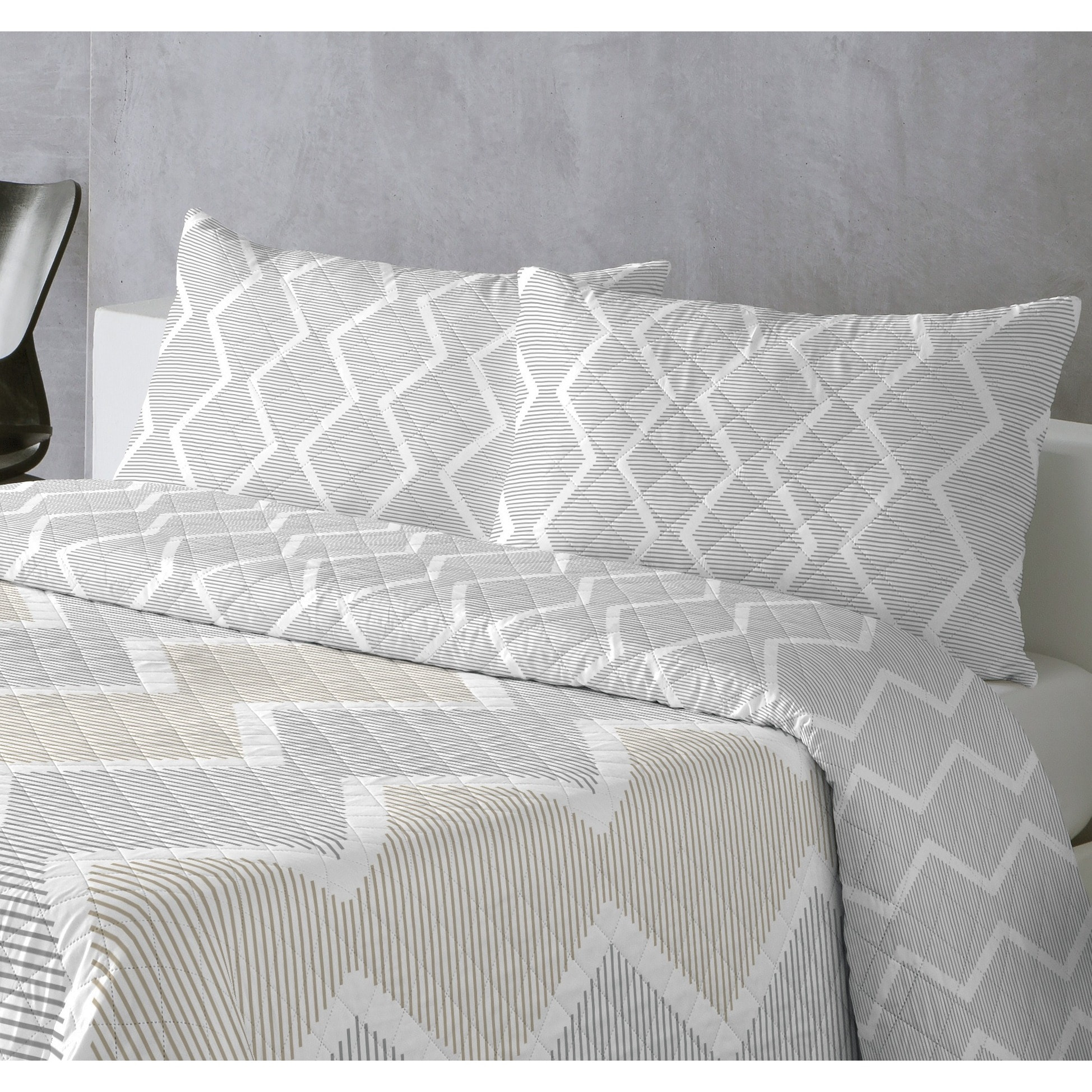 COLCHA ESTAMPADA REVERSIBLE AZURA DORADO