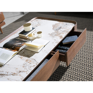 Mesa centro rectangular en madera chapada en nogal natural y tapa de mármol porcelánico blanco con vetas en tonos tierra en brillo 140x75x40cm