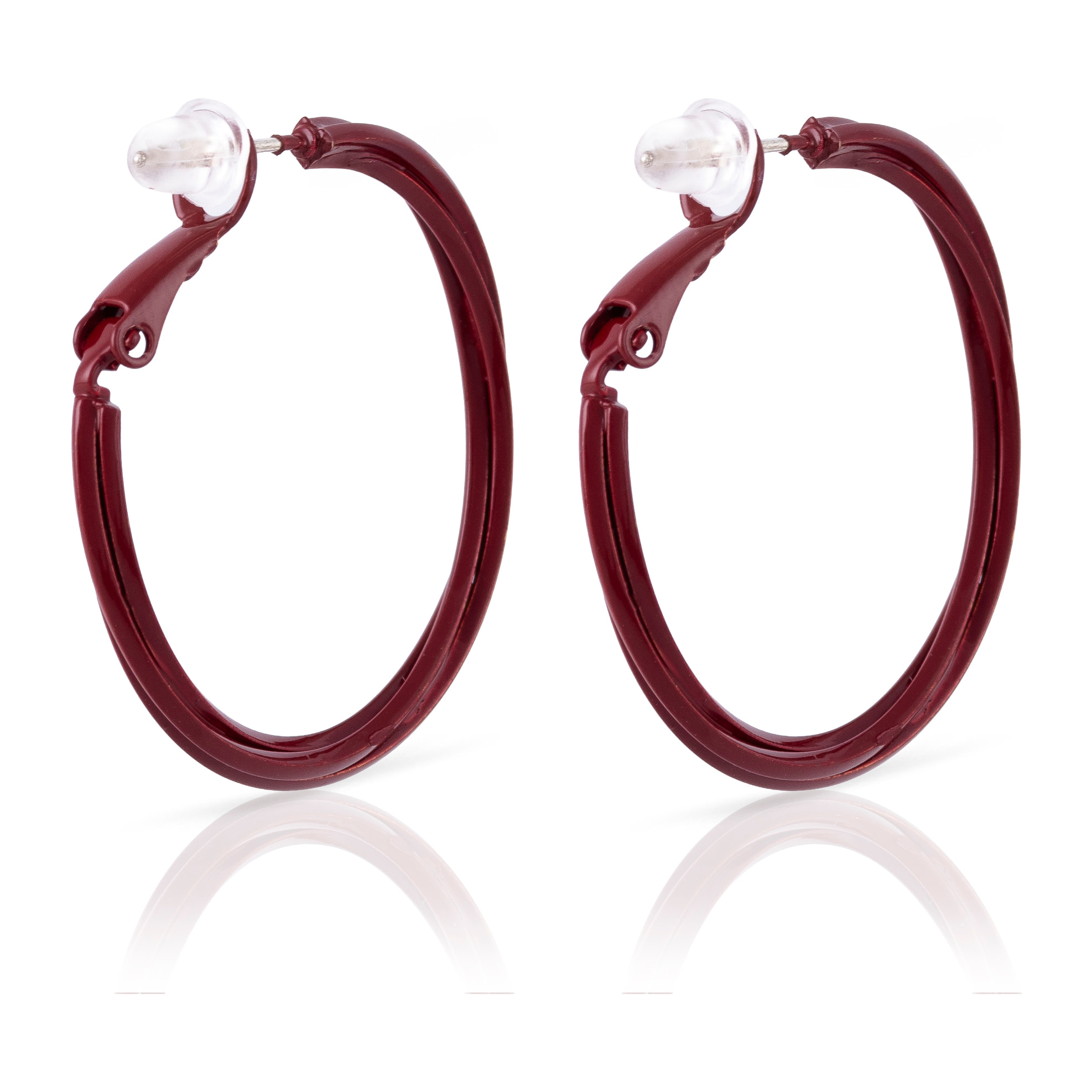 Pendientes de aro liso entrelazados de cobre con recubrimiento electroplateado color blanco, 30 mm, cierre catalán de plata de ley 925 con acabado granate electroplateado.