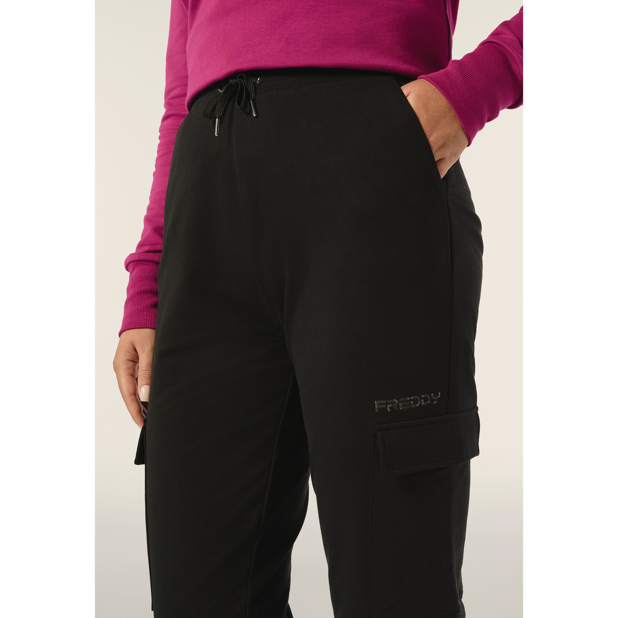 Pantaloni cargo regular fit da donna in felpa garzata