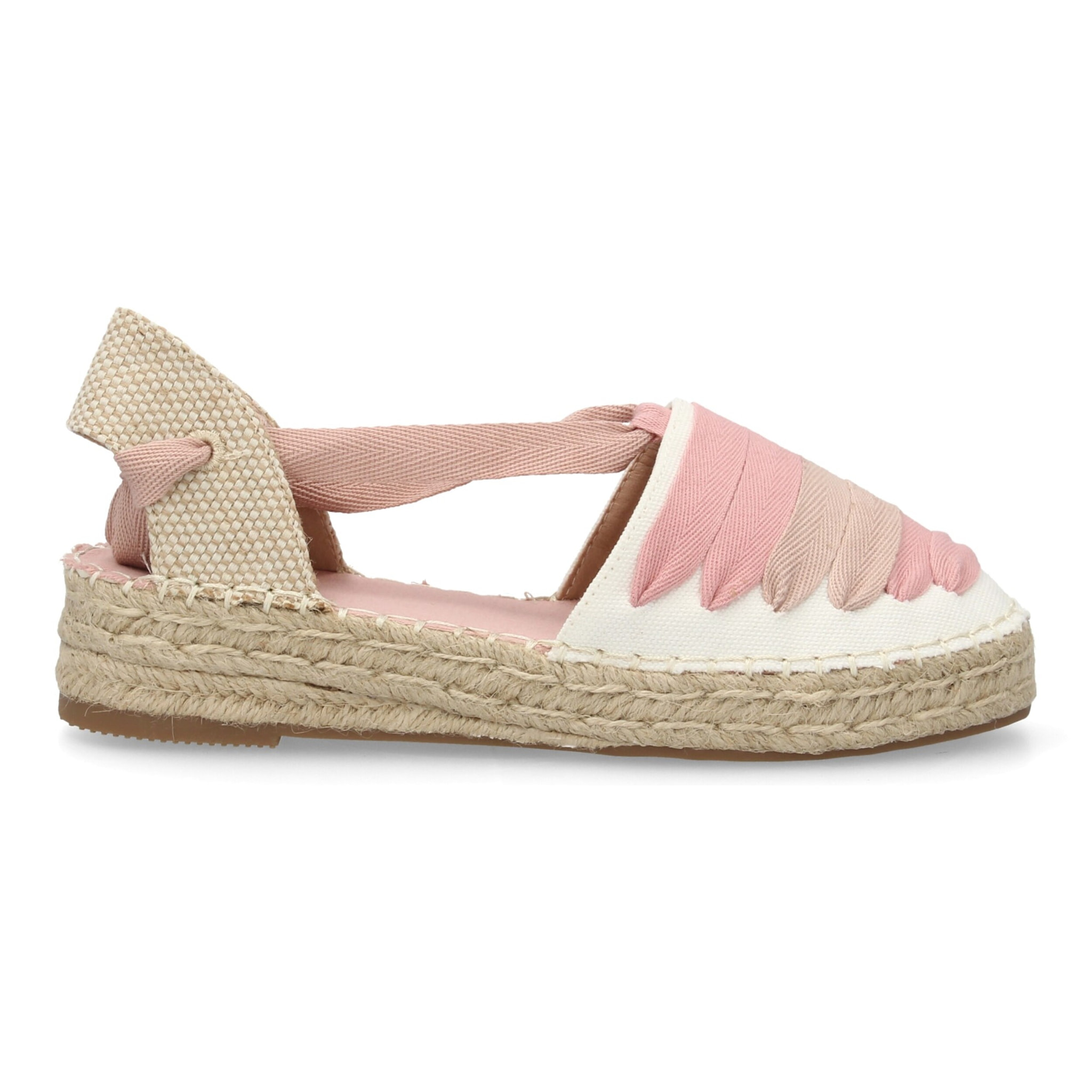 Sandalia de plataforma con cintas.