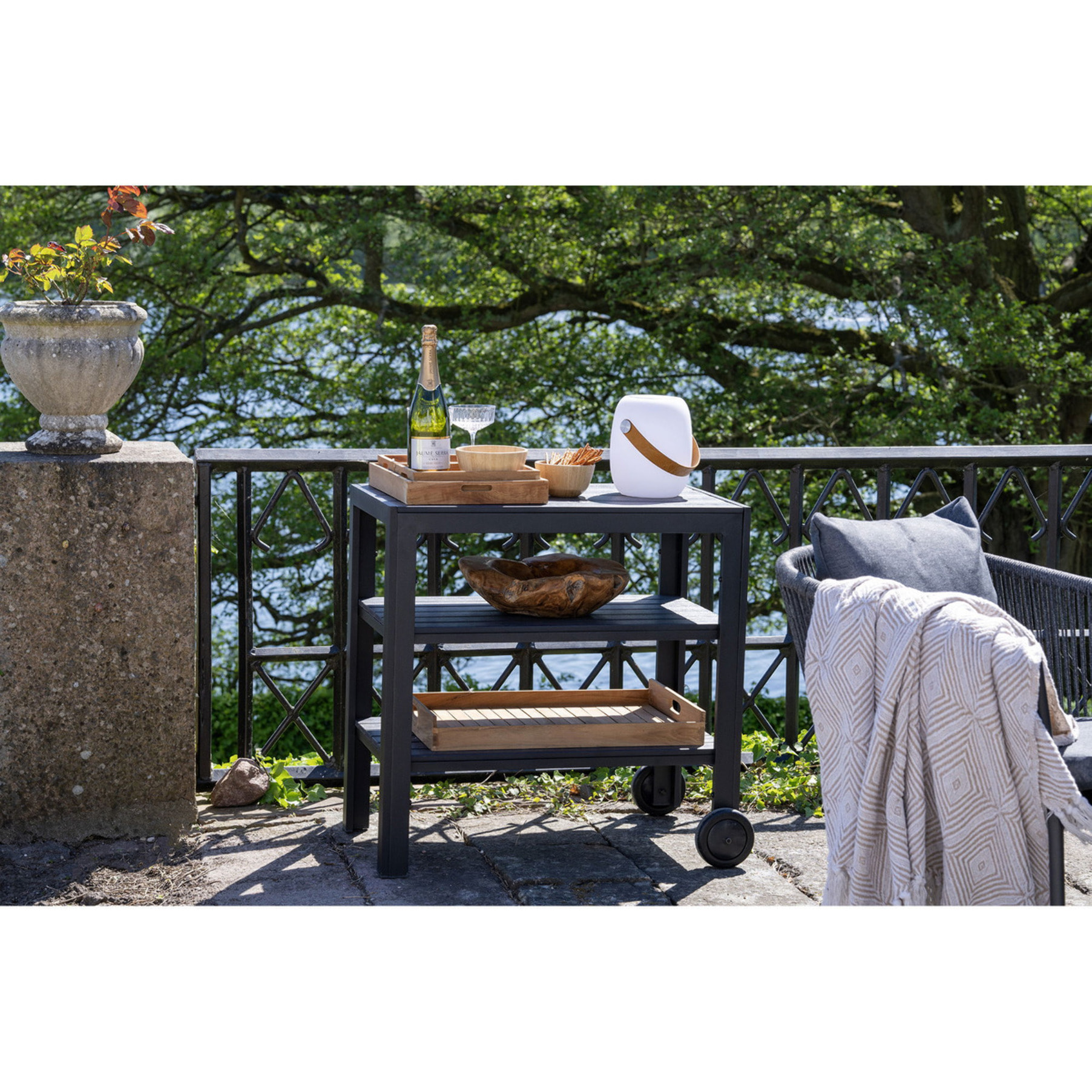Set 3 vassoi in teak naturale Faro — misure graduate